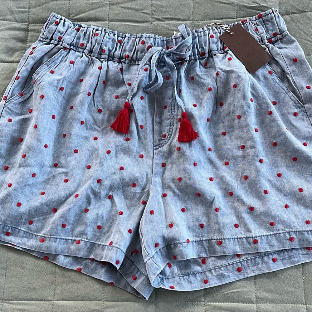 NWT Matilda Jane Cameron Chambray Dobby Shorts Enchanted Garden Red Polka Dots M